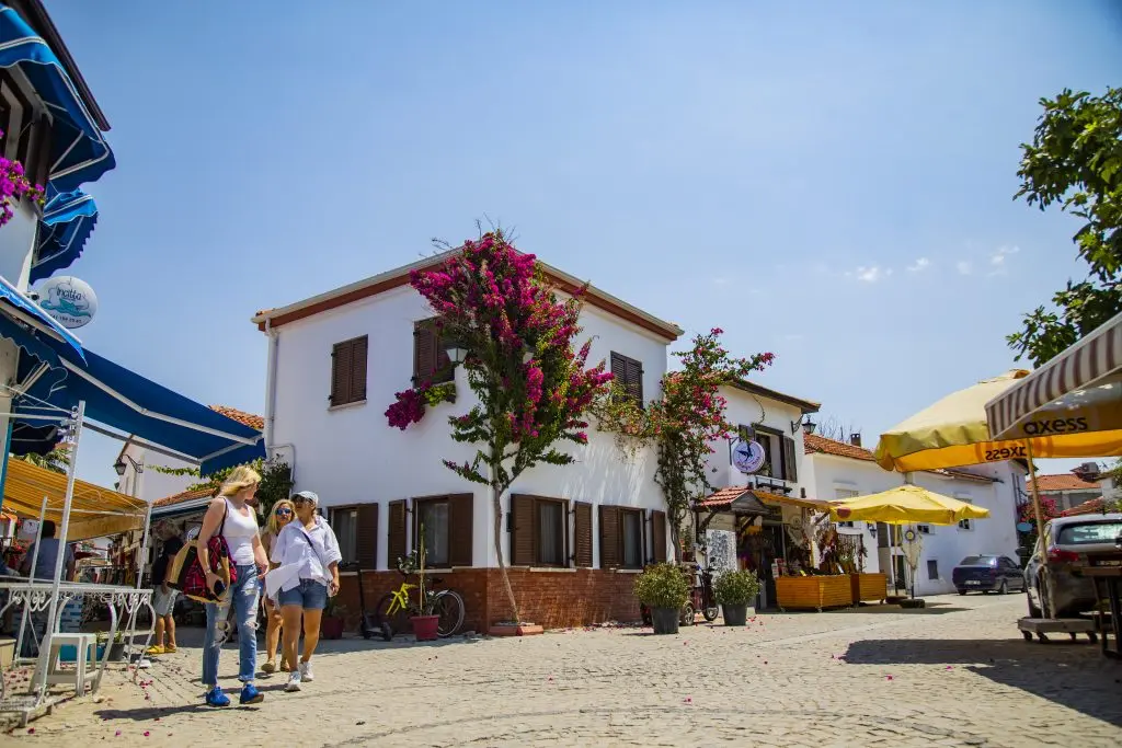 Deluxe Uçakla Van & Gap Efsanesi Turları -2025