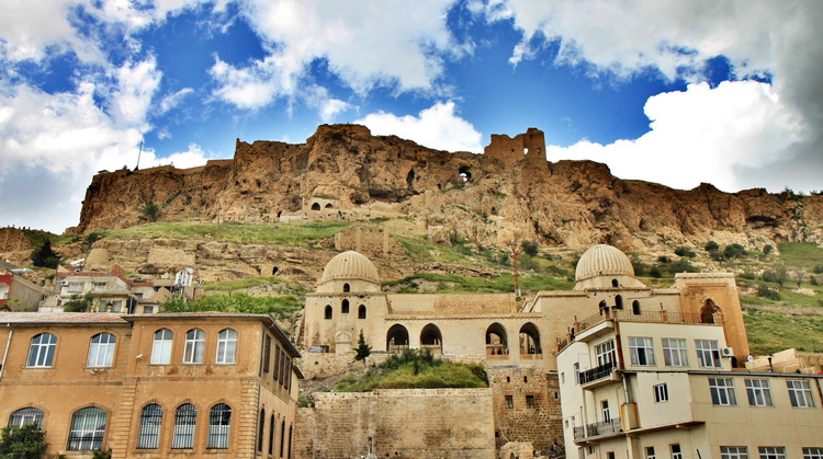 Kasım Ara Tatili, Uçakla Butik Gap Turu ( Diyarbakır başlar, Mardin biter ) Kasım Ara Tatili, Uçakla Butik Gap Turu ( Diyarbakır başlar, Mardin biter )
