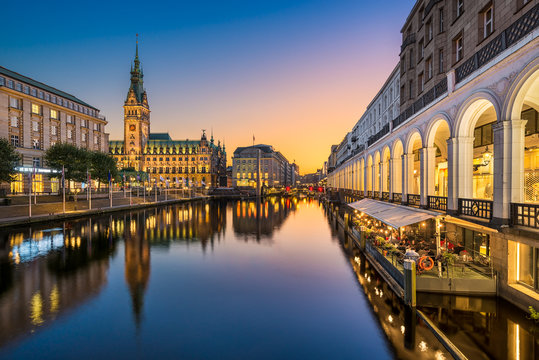 Noel Zamanı, Hamburg, Berlin, Prag Turu